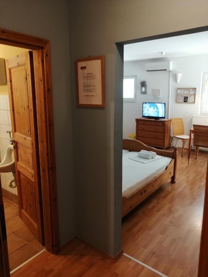 Apartments Villa Broca Brodarica  Rum bild