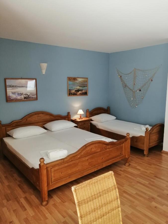 Apartments Villa Broca Brodarica  Rum bild